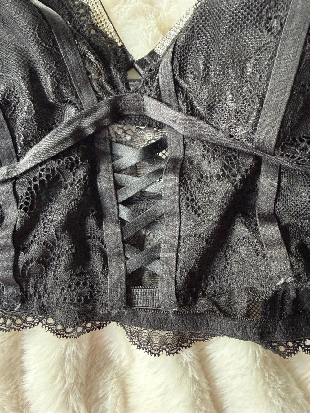 NWOT Torrid Super Sexy Black Lace Bralette Bra With Sparkly Straps Size 0